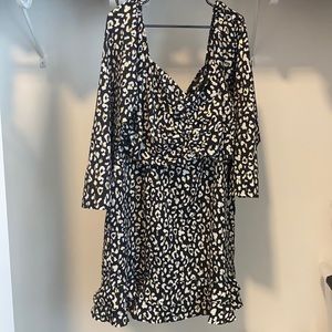 Boohoo metallic leopard plus size ruffle dress